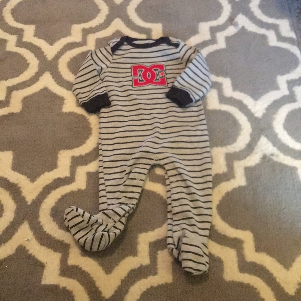 DC footed bodysuit 😍